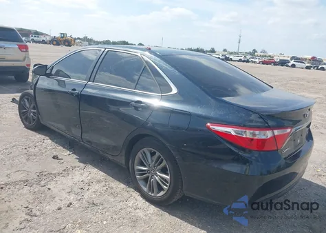 2017 Toyota Camry Se z USA, uszkodzony, nr VIN 4T1BF1FK1HU383470